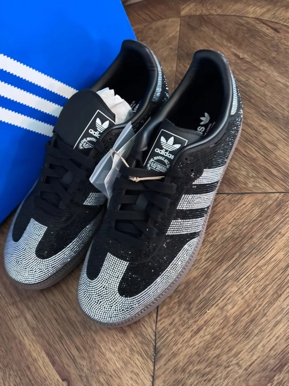 Brand NEW - Adidas Samba Rhinestone Embellished Women's Sneakers - Black